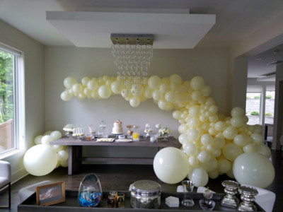 Organic balloon arch Garland Ivory and white
