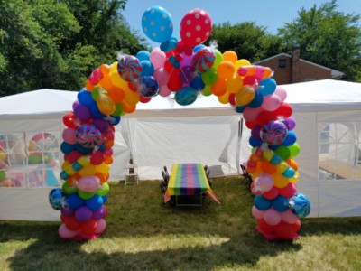 Candy Balloon arch with lollipops and wrapped candys
