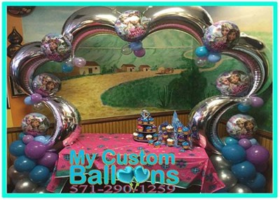 Frozen Moon Balloon Arch